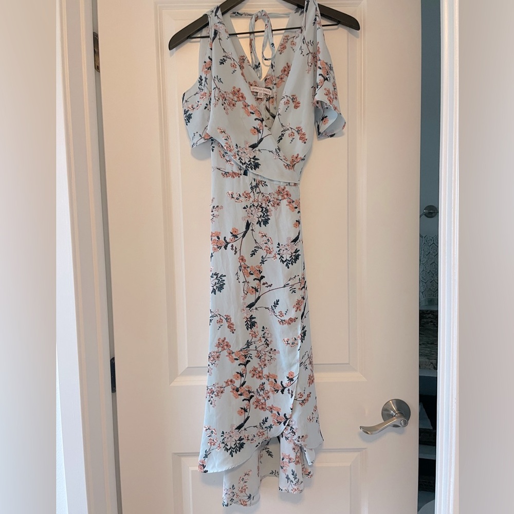 Midi dress perfect for outing